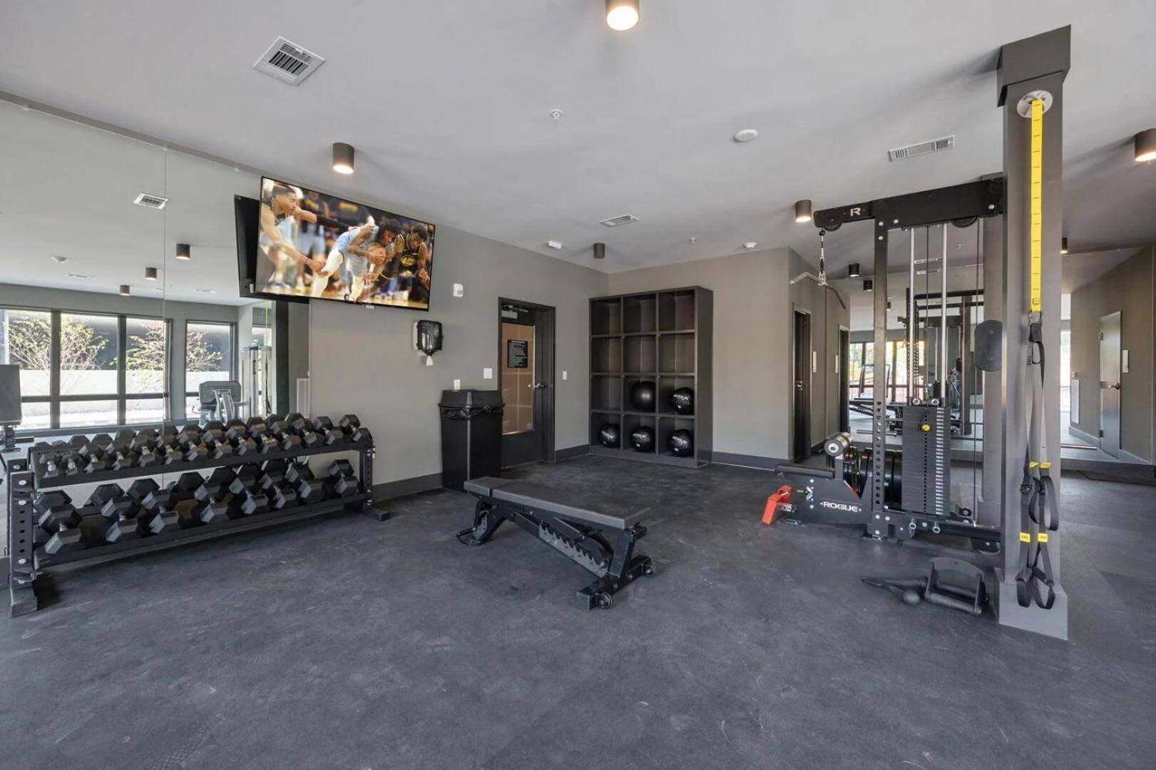 Modern Muse-odyssey-full Gym-heart Of Midtown